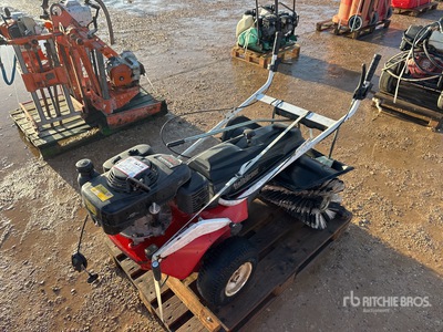 2015 Tielburger TK38 Balayeuse Sweeper Attachment