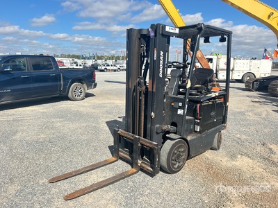 2022 Doosan BC25S-7 4300 lb Electric Forklift