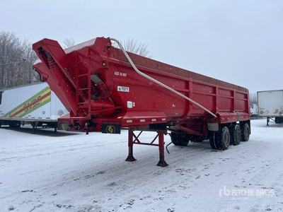 2011 Larochelle M553D Tri/A Remorque à benne basculante arrière