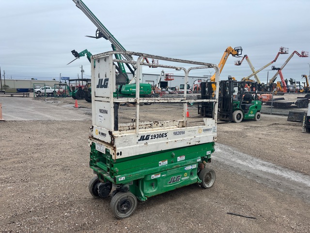2017 JLG 1930 ES Electric Scissor Lift