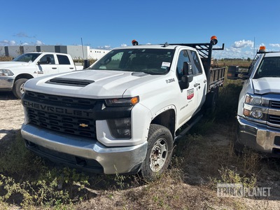2020 Chevrolet 2500HD 4x2 Crew Cab Flatbed Truck