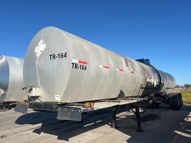 1991 Fruehauf TEH-F2-R T/A 7000 L Asphalt Tank Trailer