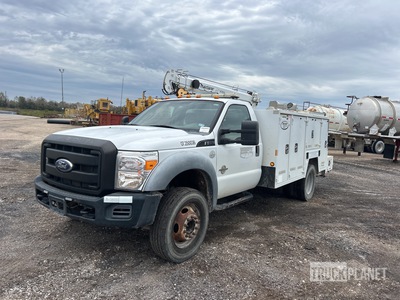 2012 Ford F-550 4x2 شاحنة خدمة