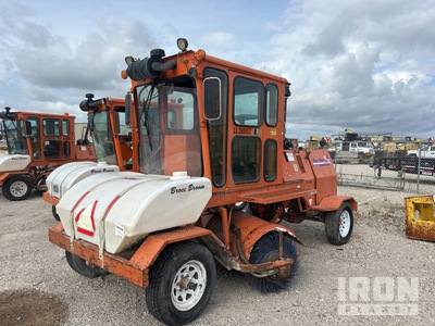 2017 Broce CRT350 Self-Propelled Broom