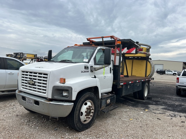 2007 Chevrolet 6500 4x2 Attenuator Truck