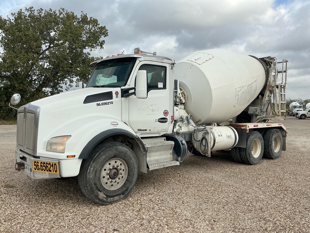 2016 Kenworth T880 6x4 Mixer Truck