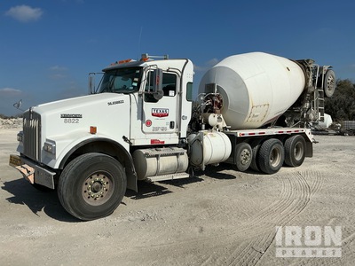 2018 Kenworth W900 8x4 Mixer Truck