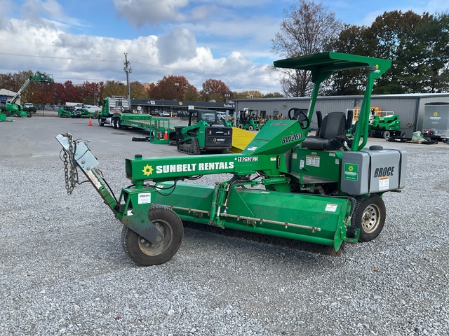 2019 Broce BW260-8 Self-Propelled Broom 2019 Broce BW260-8 Self-Propelled Broom