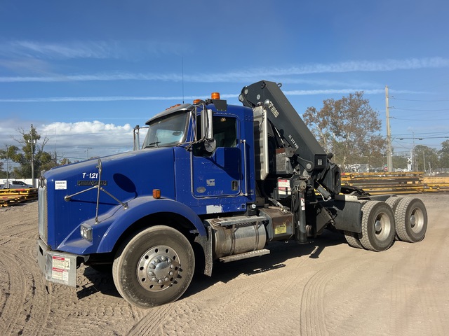 Hiab 322EP-3 Pro 3500 lb Knuckle Boom on 2013 Kenworth T800 6x4 Boom Truck Hiab 322EP-3 Pro 3500 lb Knuckle Boom on 2013 Kenworth T800 6x4 Boom Truck