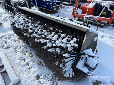 John Deere UAT000 84 in Uniloader Miotła