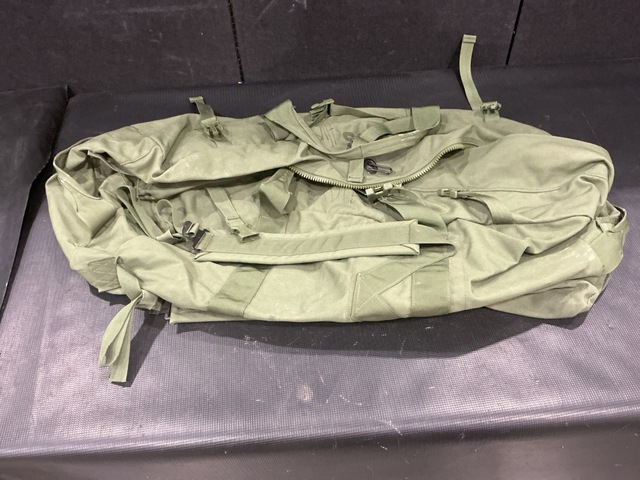(75) Duffel Bags (75) Duffel Bags