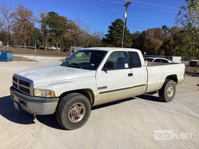 2000 Ram 2500 Laramie 4x2 Extended Cab Pickup