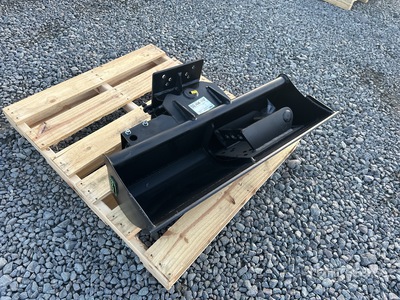 2025 Haener HHG1100-MS01A 1000 mm Hydraulic Tilting Excavator Bucket (Unused)