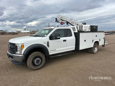 2017 Ford F-550 XL 4x4 Extended Cab Camion de servicios