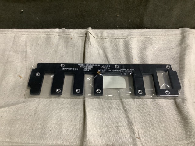 (7) Sun Display Systems 17B9E3023-503 Light Transmitting Indicating Panels