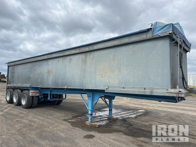 1980 Debora Downs 11 m Tri/A Tipping Trailer