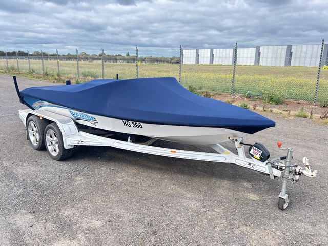 Prestige Ultima 17501 5 m Ski Boat w/2003 EasyTow RB20T Trailer