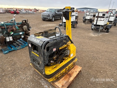 2011 Wacker Neuson DPU 100-70Le Reversible Plancha compactadora