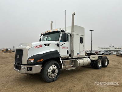 2013 Cat CT660L 6x4 Cabina con cuccetta per trattore stradale