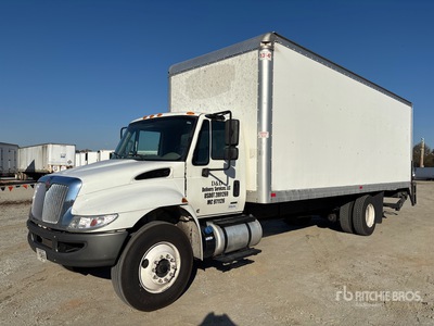 2019 International Durastar 4300 4x2 Kastenwägen