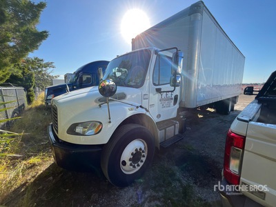2016 Freightliner M2 106 4x2 Furgoneta caja cerrada
