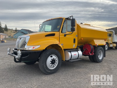 2019 International 4300 2236 gal 4x2 Water Truck