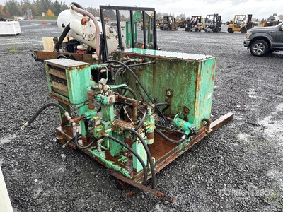 Hydraulic pump and tank