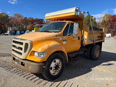 2004 Ford F-650 4x2 S/A Dump Truck