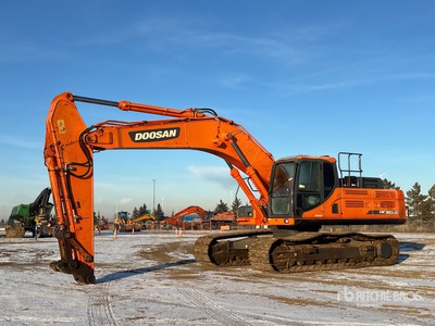 2017 Doosan DX350LC-3 Tracked Excavator