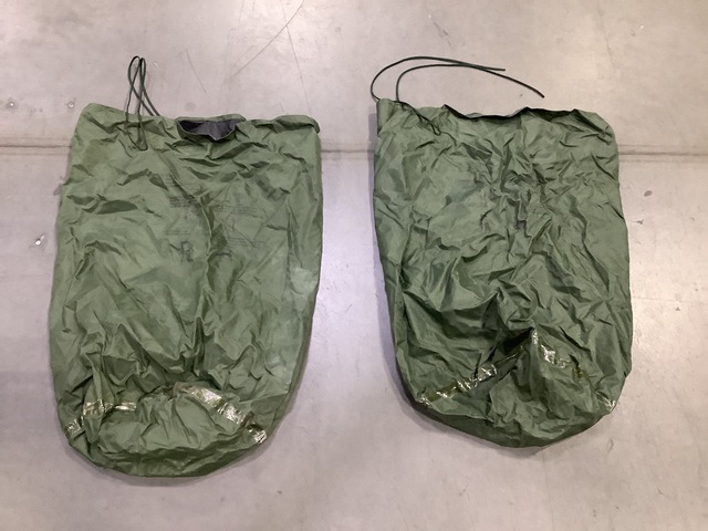 (36) Clothing Bags