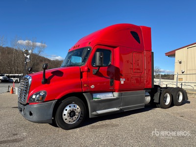 2018 Freightliner Cascadia 125 6x4 T/A Sleeper Truck Tractor