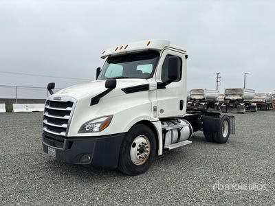 2020 Freightliner Cascadia 126 4x2 Cabeza Tractora Cabina Corta