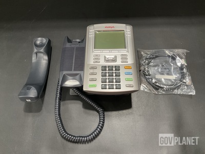 (100) Avaya NTYS05BFGS Telephones