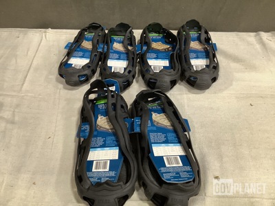 (104) Pairs of Stabilicers Traction Cleats