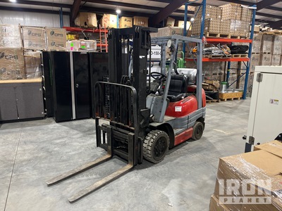 Toyota 42-6FGCU25 Cushion Tire Forklift