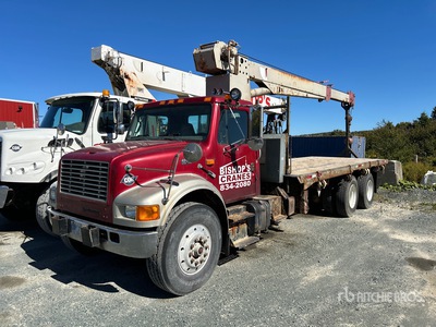 Pitman HL858 8 ton Straight Boom on 1999 International 4900 6x4 Boom Truck