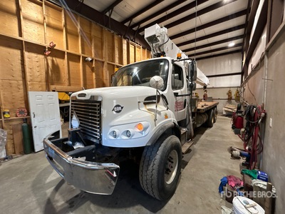 Terex BT-5092 50000 lb Straight Boom on 2013 Freightliner M2 106 6x4 Camion à Fèche