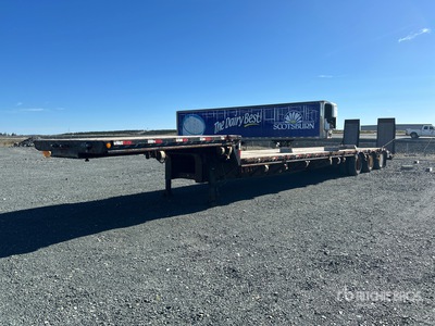 2010 Globe Trailer 53 ft Tri/A Single Drop Step Deck Trailer