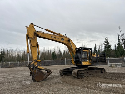 John Deere 892D Rupsgraafmachine