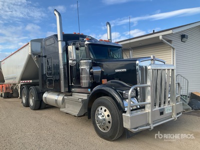 2019 Kenworth W900 T/A Sleeper Truck Tractor