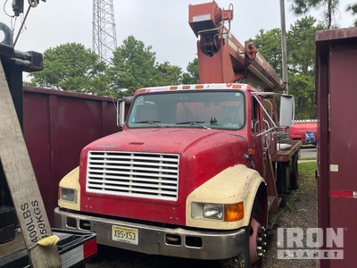 Terex BT3470 34000 lb Straight Boom on 2000 International 4700 4x2 Boom Truck