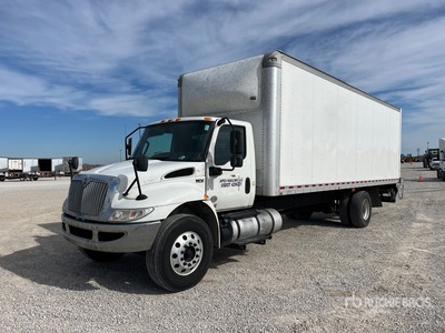 2019 International MV607 4x2 Kastenwägen