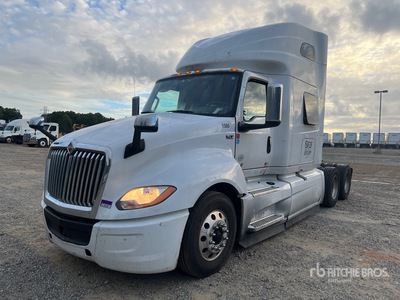 2019 International LT625 6x4 3- Achs Sattelzugmaschine mit Schlafkabine