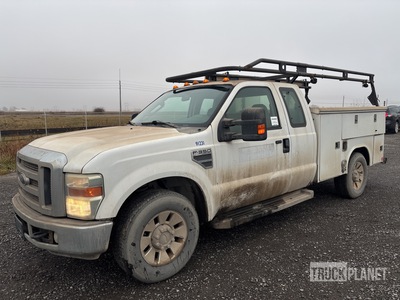 2008 F350 Super Duty XLT 4x2 Extended Cab Utility Truck
