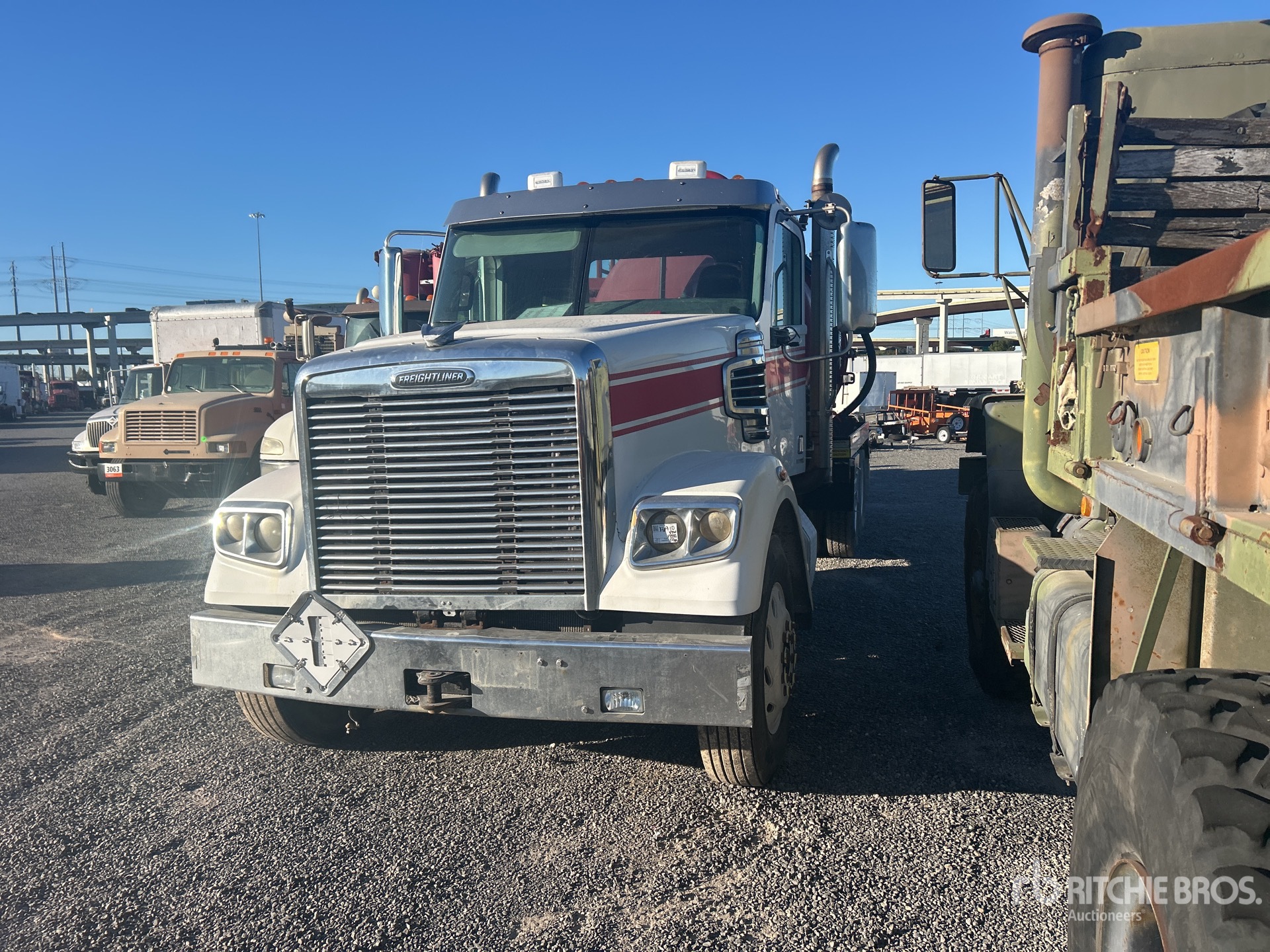 2012 Freightliner Coronado 122 6x4 Cysterna próżniowa