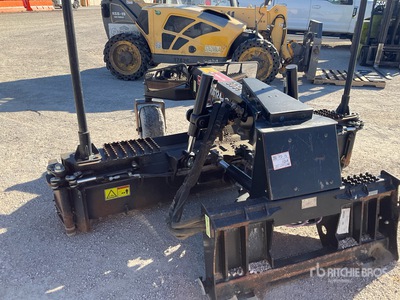 2020 Cat GB124 Niveleuse Skid Steer