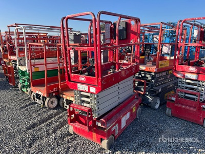 2019 MEC Micro 19 Electric Scissor Lift