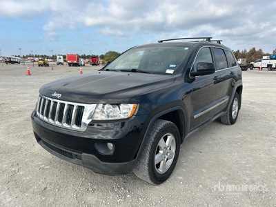 2011 Jeep Grand Cherokee 2WD سيارة رياضية متعددة الاستخدامات