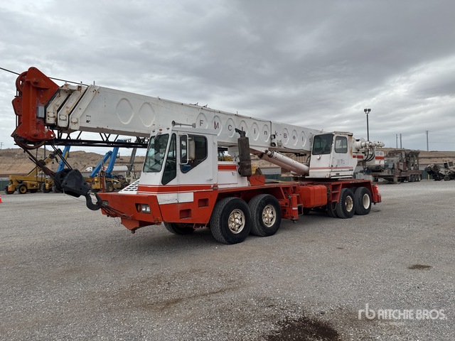 1987 Link-Belt HTC840 40 ton 8x4 Hydraulic Truck Crane
