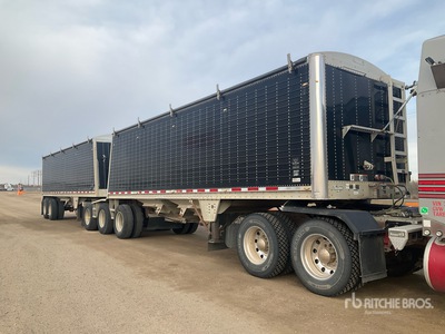 Wilson Super B-Train Lead Grain Trailer